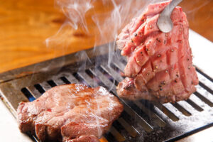 焼肉 肉の夜市_03