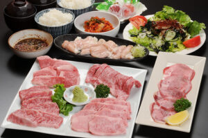 黒毛和牛&韓国料理　味道園_01