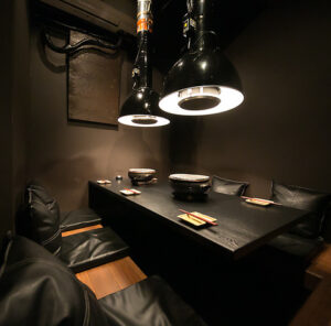 炭焼万能飯所　勘九朗（かんくろう）～本格炭火焼と鴨鍋～_03